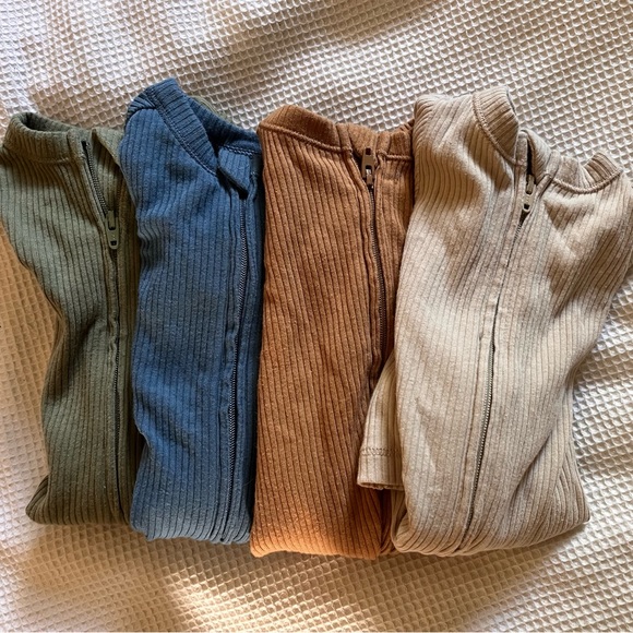 Old Navy - 4 Ribbed Sleepers - Up to 7lbs - Picture 2 of 3